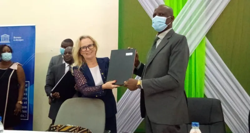 enseignement-superieur-l-unesco-vient-en-aide-au-ministre-adama-diawara-pour-des-formations-de-qualite