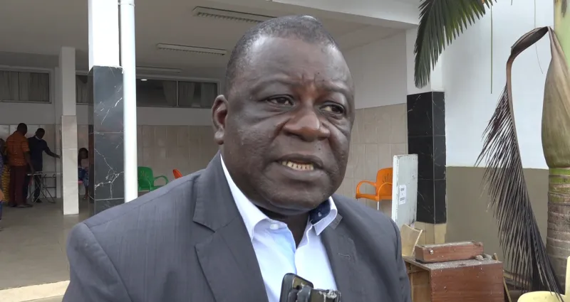 effondrements-d-immeubles-issiaka-diaby-n-achetez-pas-les-fers-a-beton-qui-n-ont-pas-de-griffes-interview