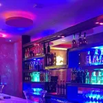 angre-chateau-cinq-jeunes-filles-sequestrees-et-contraintes-a-la-debauche-dans-un-bar-liberees