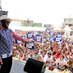 port-bouet-le-maire-emmou-sylvestre-honore-4000-femmes-de-la-commune