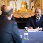 apres-washington-etats-unis-patrick-achi-a-paris-france-pour-vendre-le-programme-cote-d-ivoire-2030