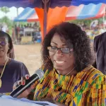 apres-avoir-ecoute-laurent-gbagbo-pendant-pres-d-une-heure-l-ex-ministre-clotilde-ohouochi-encense-simone-devant-ses-parents