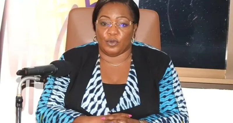 people-tina-glamour-reclame-la-medaille-de-l-ordre-du-merite-culturel-a-la-ministre-harlette-badou