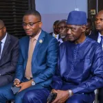 deces-en-cascade-dans-une-famille-a-koumassi-le-maire-cisse-bacongo-aux-cotes-de-la-famille-eploree