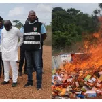 abengourou-la-police-detruit-des-tonnes-de-stupefiants-et-10-000-comprimes-saisis