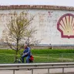 depart-de-shell-de-la-russie-la-compagnie-petroliere-annonce-des-pertes-estimees-a-2-500-milliards-fcfa