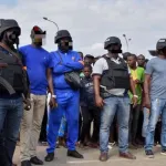 cote-d-ivoire-un-humoriste-presume-voleur-de-cables-electriques-interpelle-et-defere