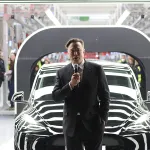 le-patron-de-tesla-musk-propose-43-milliards-de-dollars-pour-racheter-twiter