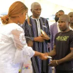 myss-belmonde-dogo-traduit-la-solidarite-du-gouvernement-aux-parents-des-fillettes-decedees