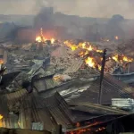 le-grand-marche-de-yamoussoukro-brule-pour-la-9e-fois-une-vingtaine-de-magasins-partis-en-fumee