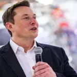 un-milliardaire-rachete-twitter-pour-pres-de-44-milliards-de-dollars-environ-40-milliards-d-euros