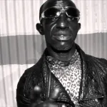 a-50-ans-ange-farot-se-retire-du-showbiz-les-gens-ne-payent-pas-bien