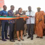 en-marge-du-popo-carnaval-le-foyer-des-jeunes-de-bonoua-renove-a-25-millions-de-fcfa