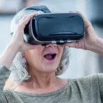 realite-virtuelle-les-residents-d-ehpad-font-une-formidable-experience