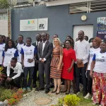 cocody-19-jeunes-ayant-recu-des-financements-de-la-mairie-se-font-former-sur-l-entrepreneuriat