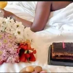 depravation-dubai-porta-potty-les-prix-des-prestations-devoiles-des-millions-de-fcfa-pour-une-seule-soiree