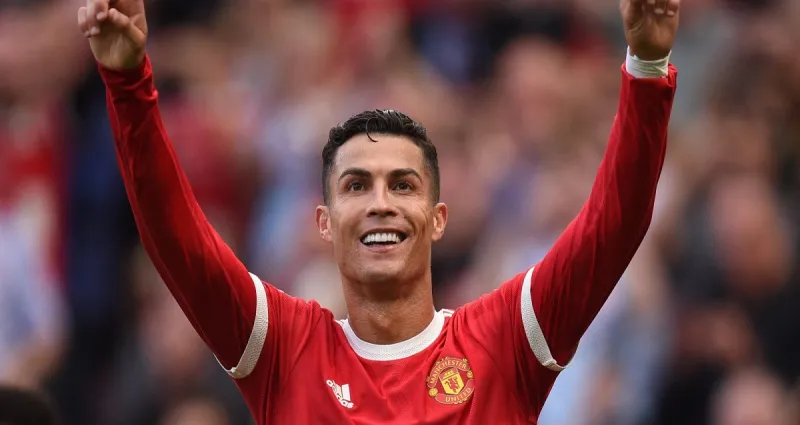 mercato-le-real-madrid-propose-un-salaire-de-plus-de-4-milliards-de-fcfa-pour-le-retour-de-cristiano-ronaldo
