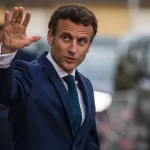 guerre-ukraine-emmanuel-macron-repousse-la-perspective-de-l-adhesion-de-l-ukraine-a-l-ue
