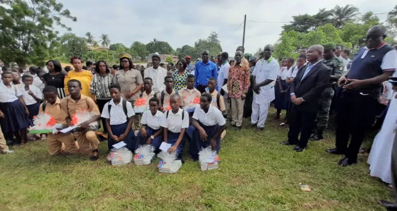 education-nationale-les-10-meilleurs-eleves-d-agboville-aux-examens-blancs-primes