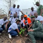cote-d-ivoire-reforestation-des-agents-de-bollore-transport-and-logistics-se-lancent-dans-le-planting-d-arbres