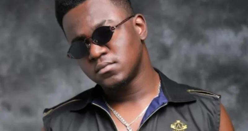 concert-avec-trois-3-singles-a-succes-fior-2-bior-se-dit-pret-a-affronter-le-palais-de-la-culture