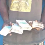 okrouyo-il-enfouit-la-somme-de-4-millions-de-son-employeur-dans-un-cimetiere-et-simule-un-braquage