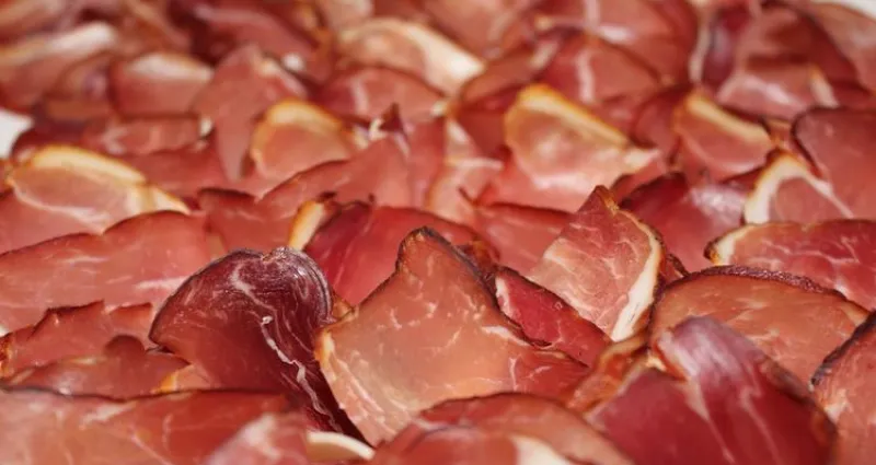 exces-d-acide-urique-voici-les-7-aliments-a-eviter