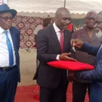 cote-d-ivoire-action-sociale-anyama-un-grand-groupe-d-assurance-renove-un-groupe-scolaire