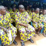 toupah-l-ex-ministre-essis-esmel-designe-chef-du-village