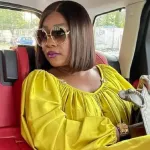 la-coach-hamond-chic-promet-le-feu-aux-paillettes-d-ivoire-2022