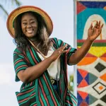 2e-one-women-show-eunice-zunon-fait-le-plein-du-palais-de-la-culture-sous-une-pluie-battante