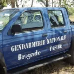 elle-ne-supporte-pas-leur-separation-une-femme-verse-de-l-acide-dans-le-visage-de-son-ex-mari-et-prend-la-fuite