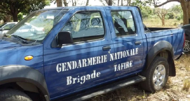 elle-ne-supporte-pas-leur-separation-une-femme-verse-de-l-acide-dans-le-visage-de-son-ex-mari-et-prend-la-fuite