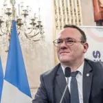 affaire-damien-abad-volee-de-bois-vert-contre-un-gouvernement-de-la-honte