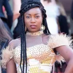 festival-de-cannes-strass-et-kita-pour-konnie-toure-l-une-des-rares-celebrites-africaines-sur-le-tapis-rouge