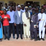 transport-le-2eme-adjoint-au-maire-de-prikro-offre-500-bons-de-permis-de-conduire-a-la-jeunesse