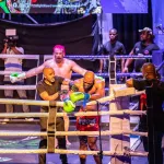 muay-thai-oly-la-machine-s-incline-au-3e-round-contre-lyndon-knowles