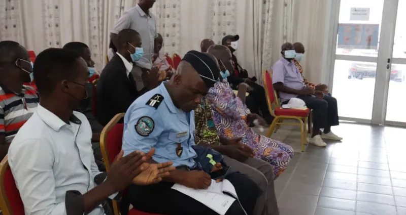 cohesion-sociale-les-populations-de-yopougon-s-expriment-a-travers-la-plateforme-espace-dialogue