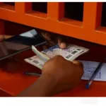 cote-d-ivoire-le-syndicat-des-proprietaires-de-points-de-vente-mobile-money-entame-une-greve-de-trois-jours