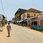 grand-bassam-l-operation-de-deguerpissement-vire-au-drame-un-notable-du-village-de-petit-paris-poignarde-a-mort