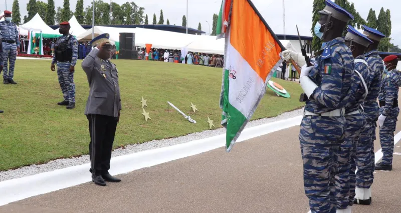 daloa-toroguhe-le-general-apalo-alexandre-met-en-garde-les-eleves-stagiaires-gendarmes