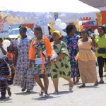 fete-des-meres-a-koumassi-le-maire-cisse-bacongo-offre-10-000-cadeaux-aux-femmes-de-sa-commune