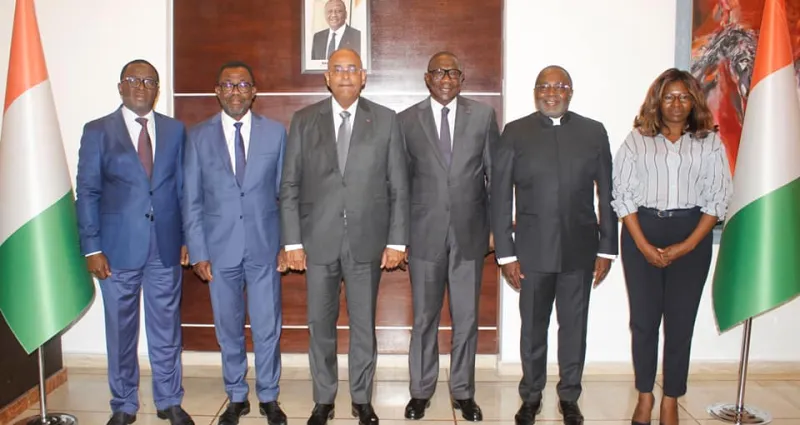 can-cote-d-ivoire-2023-la-caf-et-la-primature-font-le-point-de-l-evolution-des-infrastructures