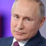 l-ironie-du-sort-la-russie-n-a-rien-contre-une-adhesion-de-l-ukraine-a-l-ue-declare-vladimir-poutine