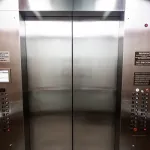 france-legislatives-2022-le-vote-de-locataire-empeche-par-le-sabotage-d-un-ascenseur