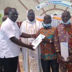 fete-des-peres-notre-dame-d-assomption-de-koumassi-prodome-celebre-les-papas