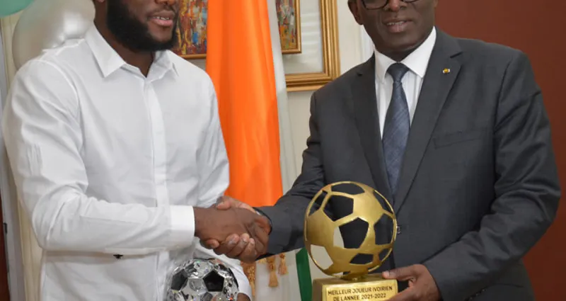 football-franck-kessie-chez-le-ministre-danho-paulin-ce-qui-s-est-passe