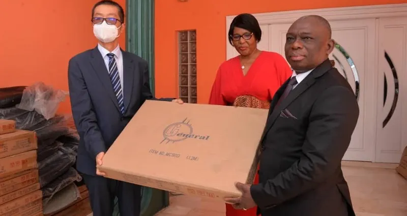 cooperation-sino-ivoirienne-l-ambassade-de-chine-equipe-la-direction-generale-de-la-reconciliation