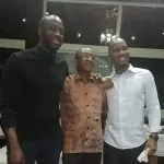 football-didier-drogba-et-yaya-toure-recus-par-le-president-du-lys-sassandra