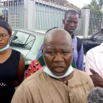 exasperes-apres-neuf-rejets-d-un-proces-des-employes-d-une-usine-reclament-justice